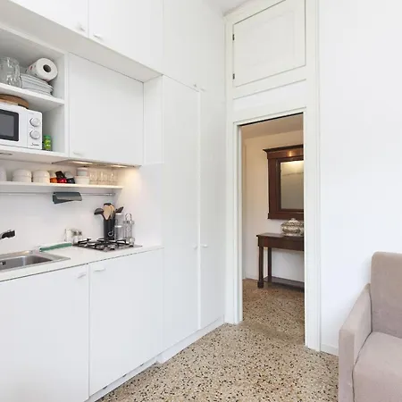 Residence Santa Marta By Halldis Veneza Exterior foto